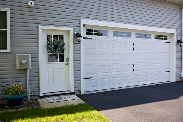 24/7 Emergency Garage Door Panel Replacement experts in Jackson, KY